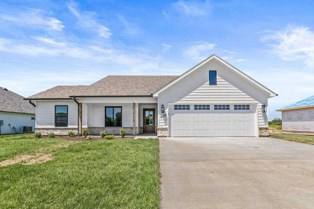 LOT 118 N TRAVELLER DR, COLUMBIA, MO 65202, photo 1 of 40