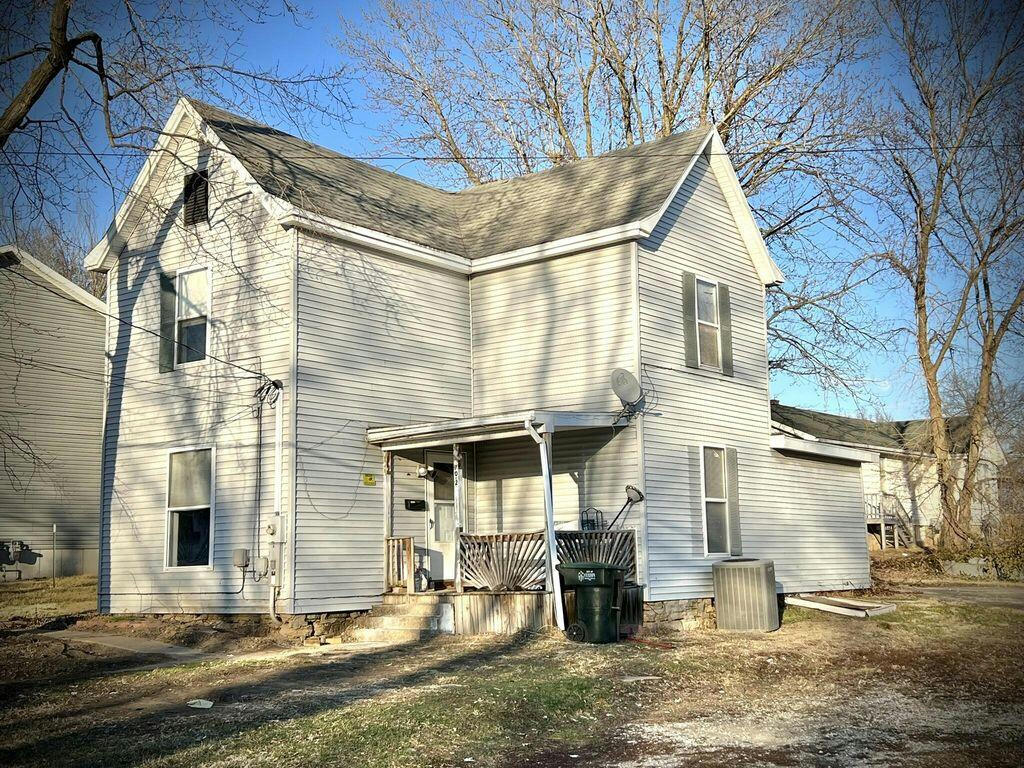 702 GRAND AVE, FULTON, MO 65251, photo 1 of 37