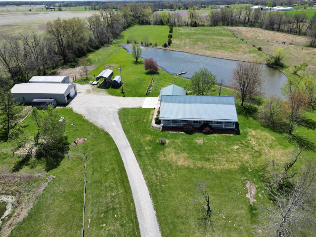 200 W COUNTY LINE RD, CLARK, MO 65243, photo 1 of 53