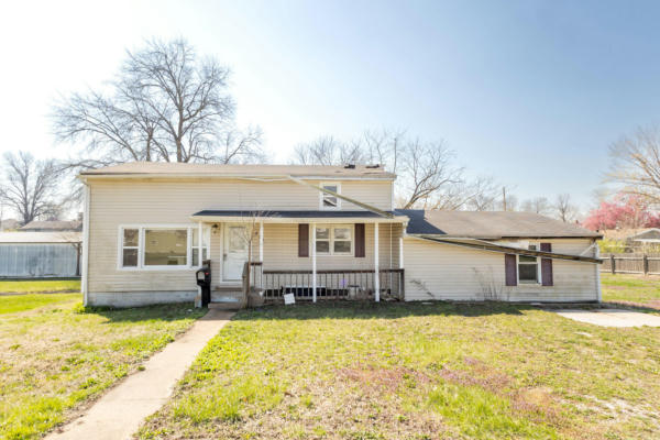 410 GRAND AVE, MOBERLY, MO 65270 - Image 1